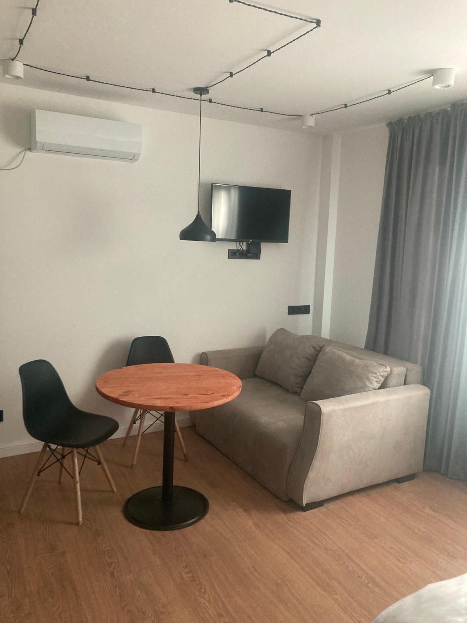 Pine Aparthotel Shekhvetili Quarto foto